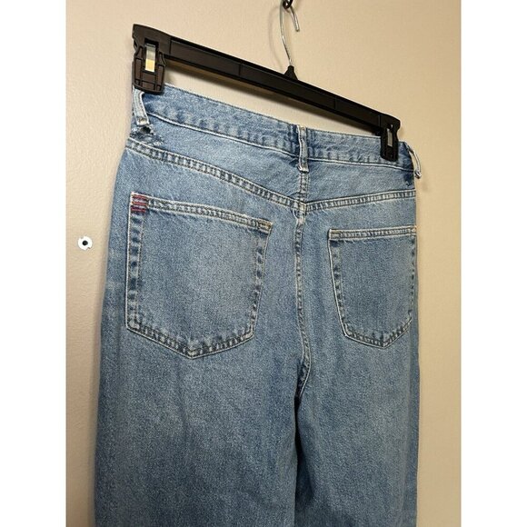 BDG Urban Outfitters Women's Mom High Rise Jeans Size 28 Light Wash Distressed - Picture 9 of 9